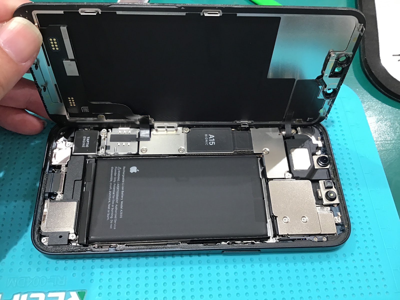 iPhone13のバッテリー交換はスマホ修理工房丸井錦糸町店まで！